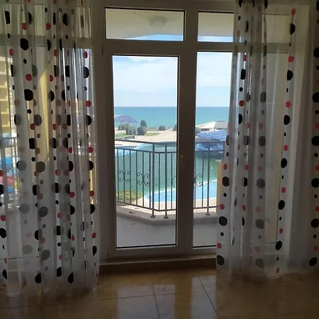 Midia Grand Appartement Aheloy