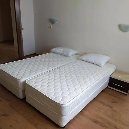 Midia Grand * Aheloy
