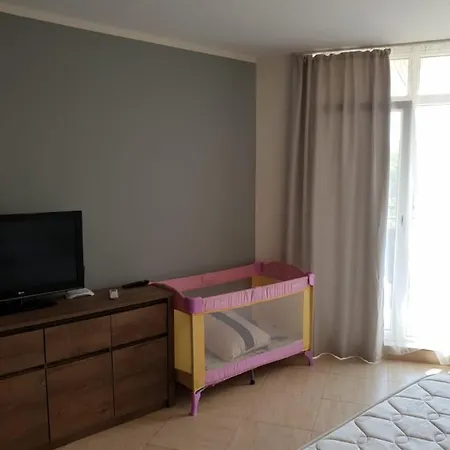 Apartment Midia Grand Aheloy